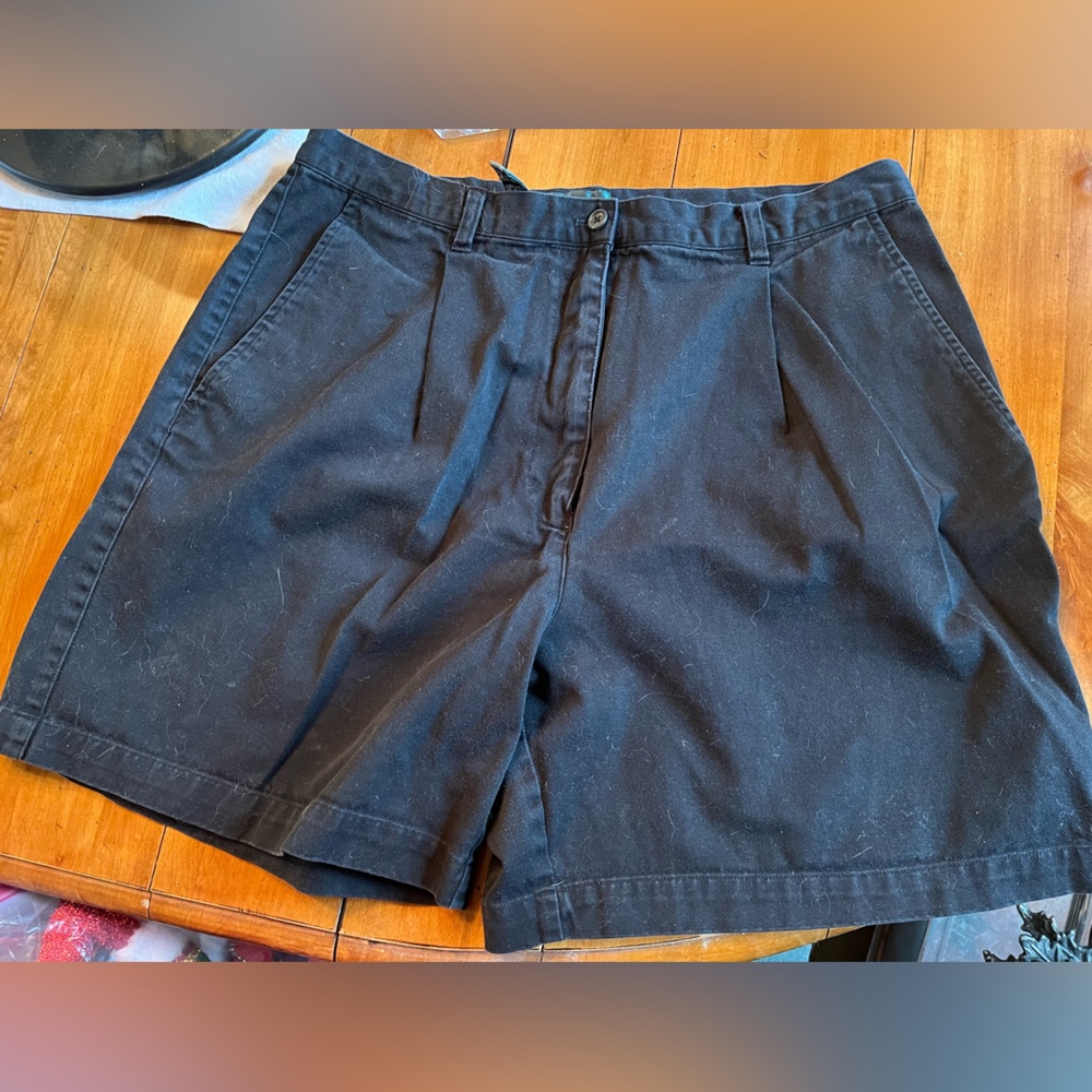 Gent Used Ralph Lauren Black Shorts in Size 14